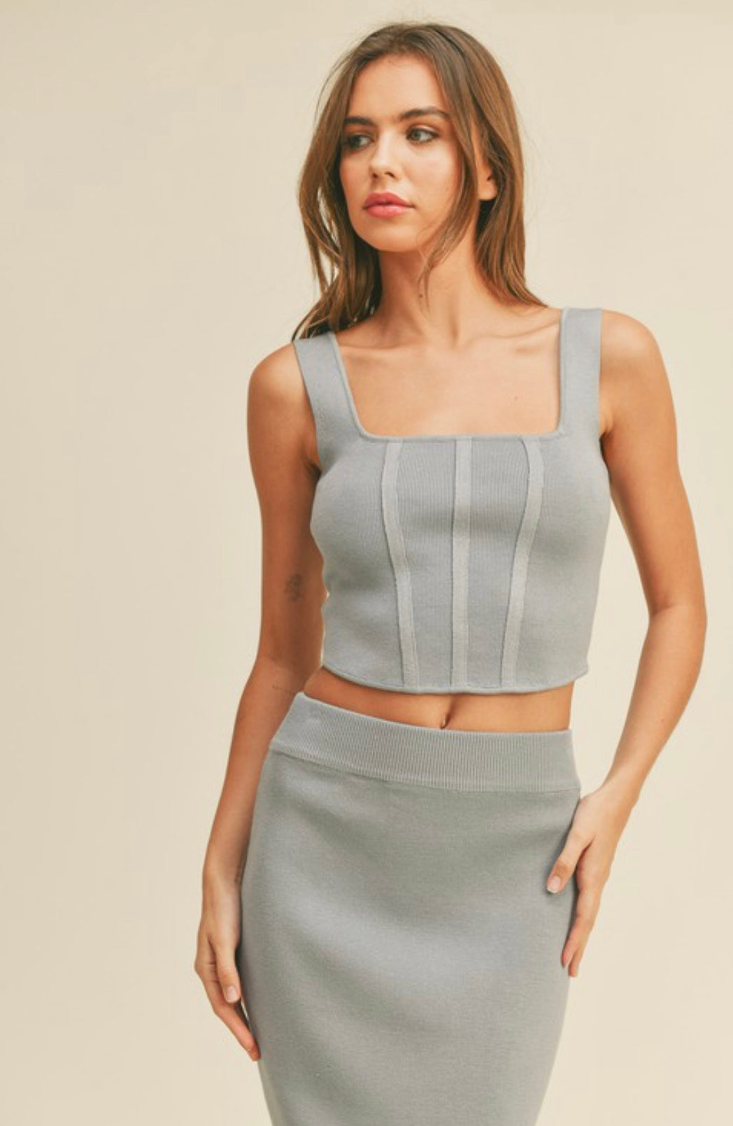 Bust detail knit top | set