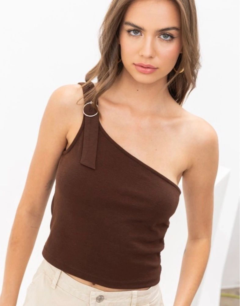 one shoulder buckle ribbed knit top