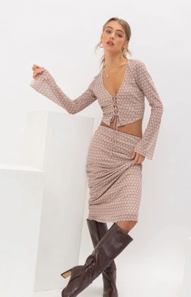 asymmetrical hem mesh lace up top | set