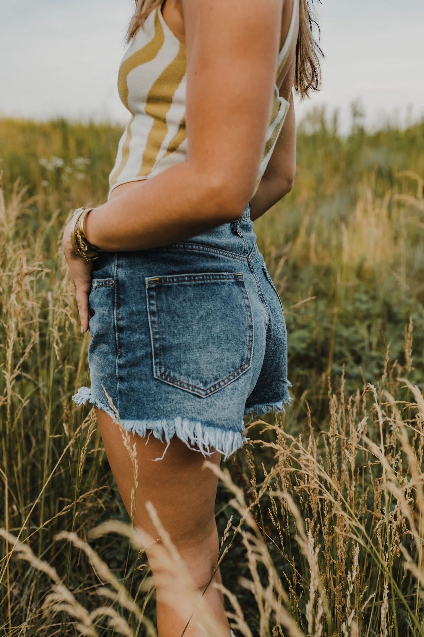 loose fit super high rise short