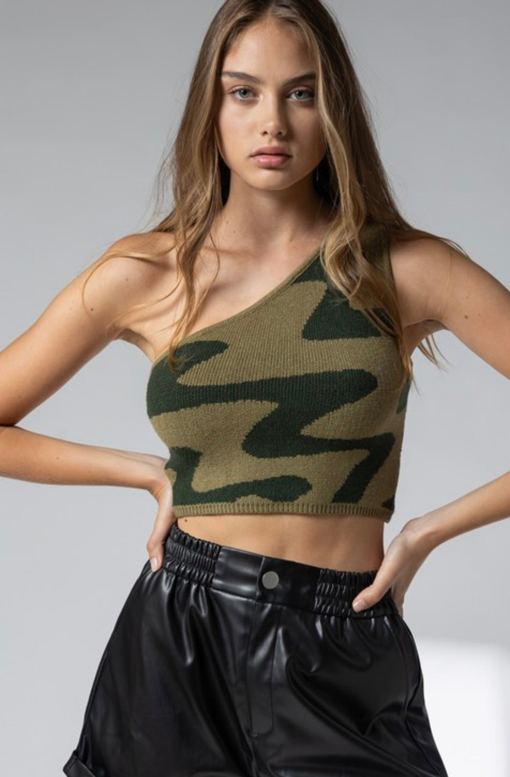 Leather cuffed trouser shorts