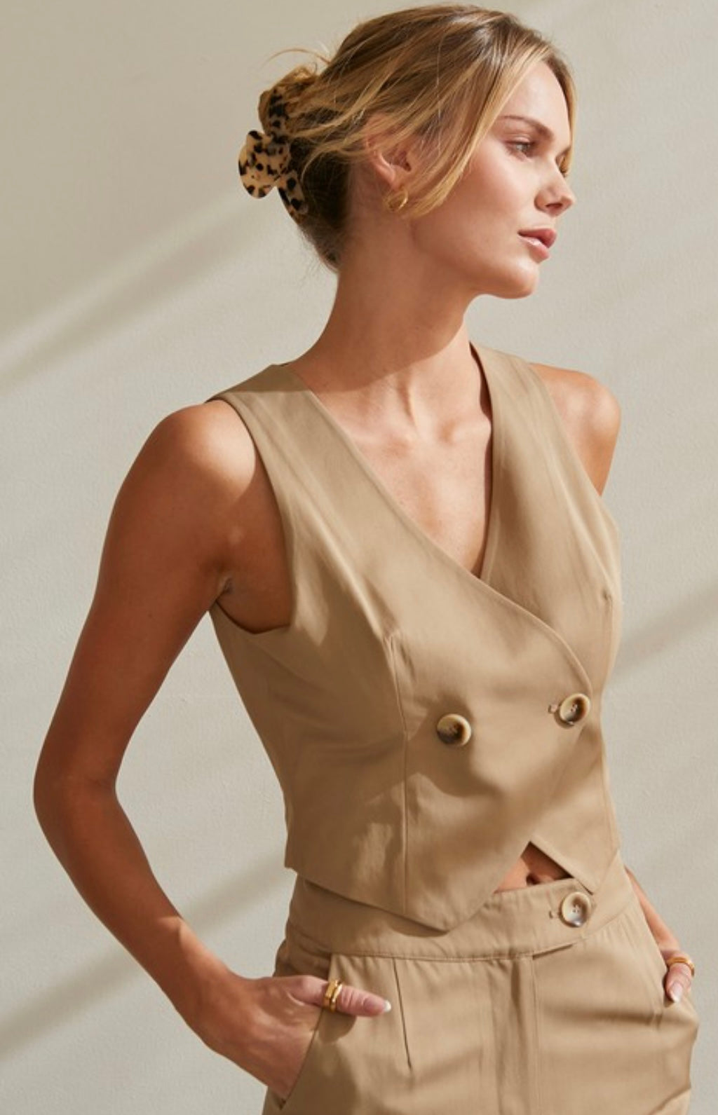 Regina wrap vest