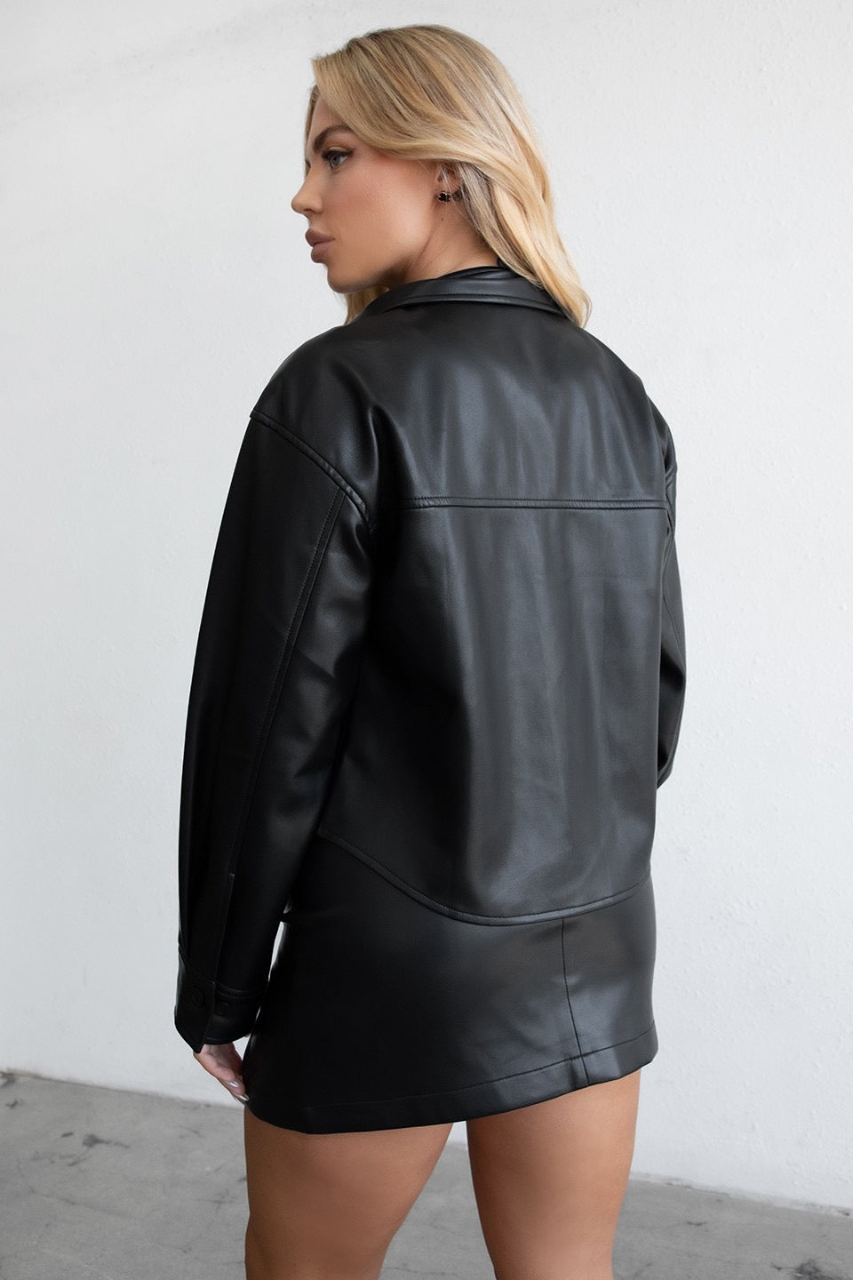 Crop stitched leather jacket