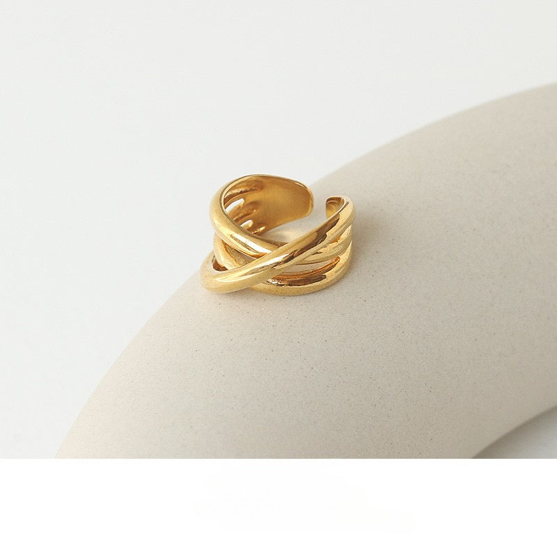 Wire wound gold metal ring